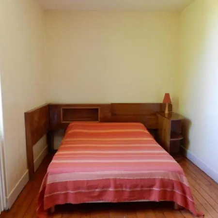 House Location Neuvy, 4 Pieces, 6 Personnes * Neuvy (Allier)